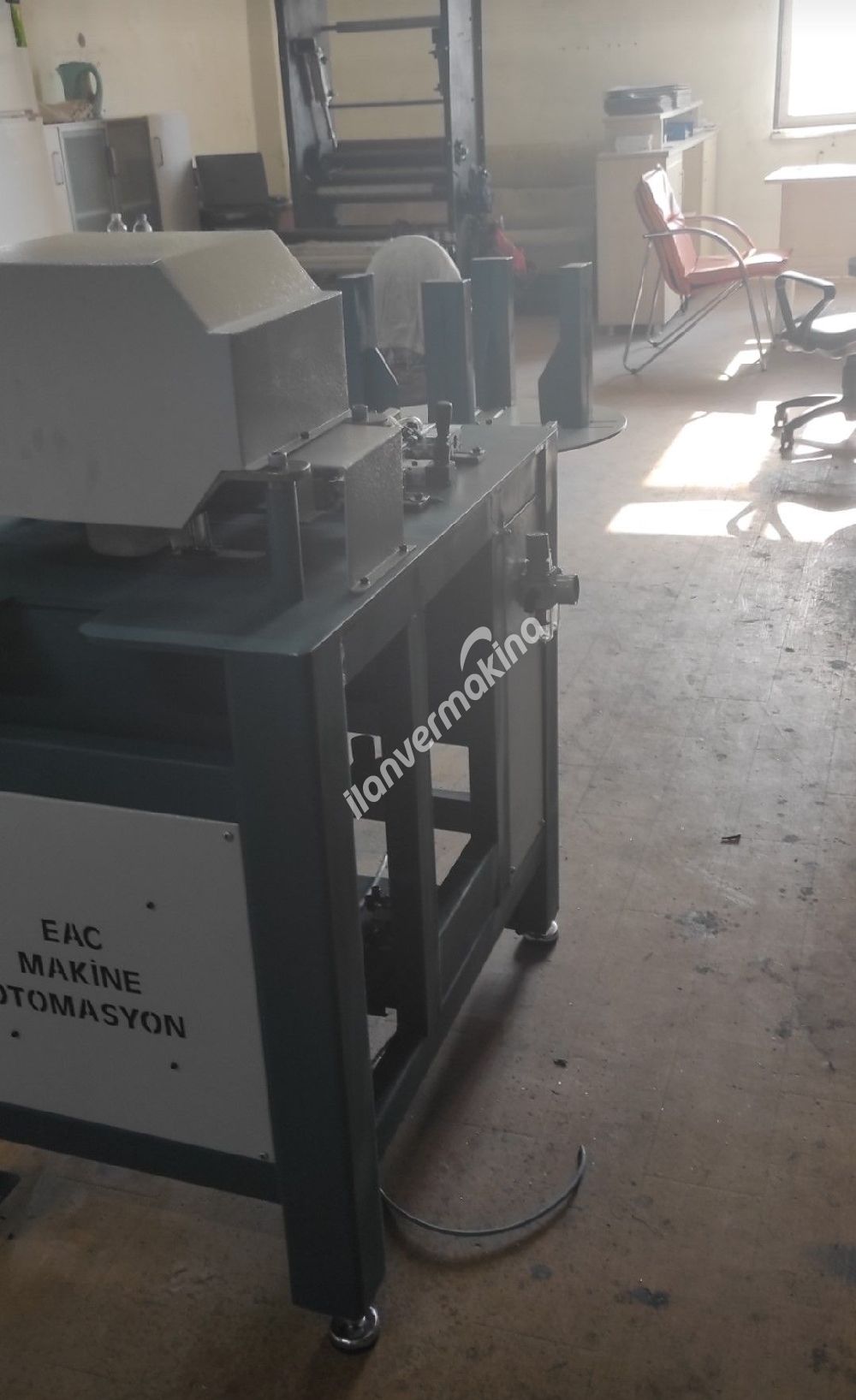 wick winding and cutting machine