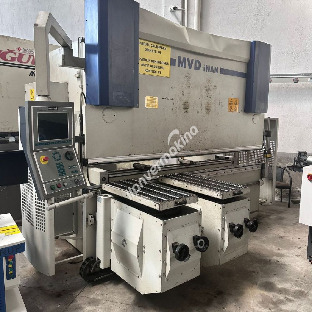 MVD MARKA 3 X120 TON 8 EKSEN CNC HİDROLİK ABKANT PRES