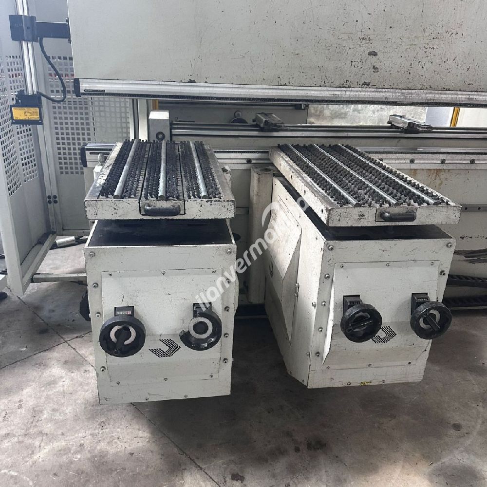 MVD MARKA 3 X120 TON 8 EKSEN CNC HİDROLİK ABKANT PRES