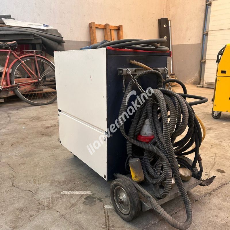 NURİŞ MARKA MIG MAG 300 AMPER GAZALTI KAYNAK MAKİNASI