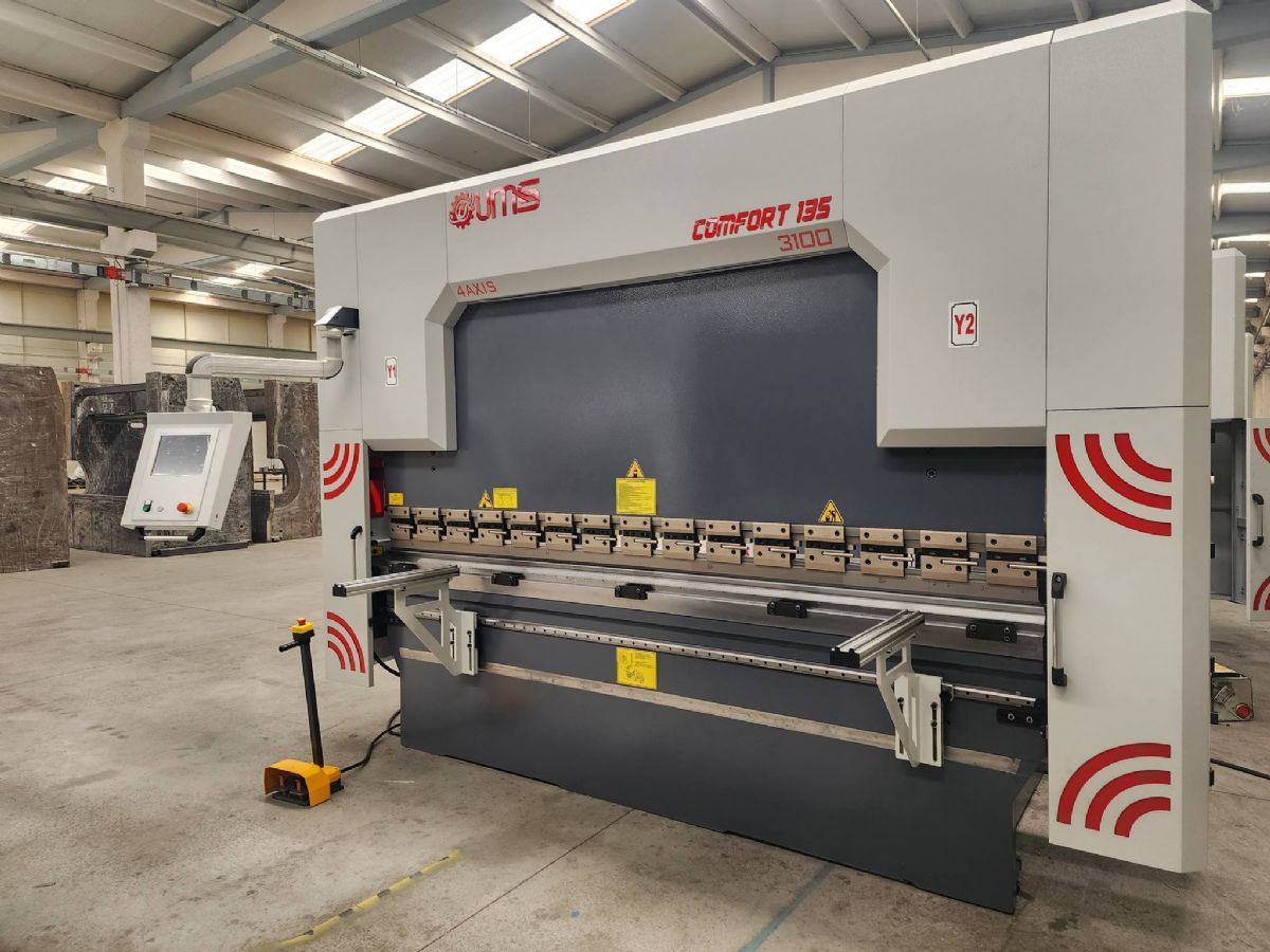 UMS MARKA COMFORT 3 METRE 135 TON HİDROLİK ABKANT PRES (SIFIR)