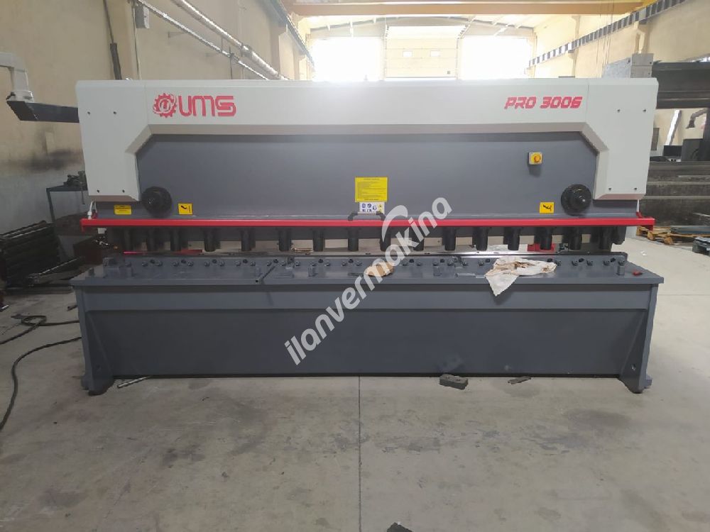 UMS MARKA PRO 3 METRE 6 MM CNC GİYOTİN MAKAS