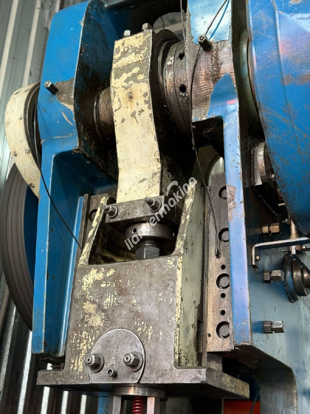 250 TON ANGARAJLI EKSANTRİK C TİPİ PRES MAKİNASI