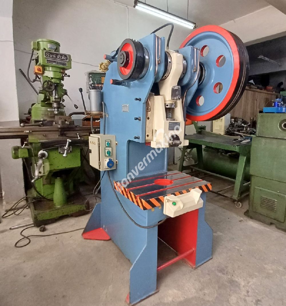 35 TON ÇELİK GÖVDE EKSANTERİK PRES