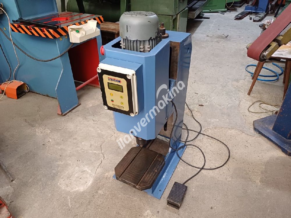 EPS6300 PRESMAK ELEKTİRİKLİ PERÇİN SIVAMA PRESİ