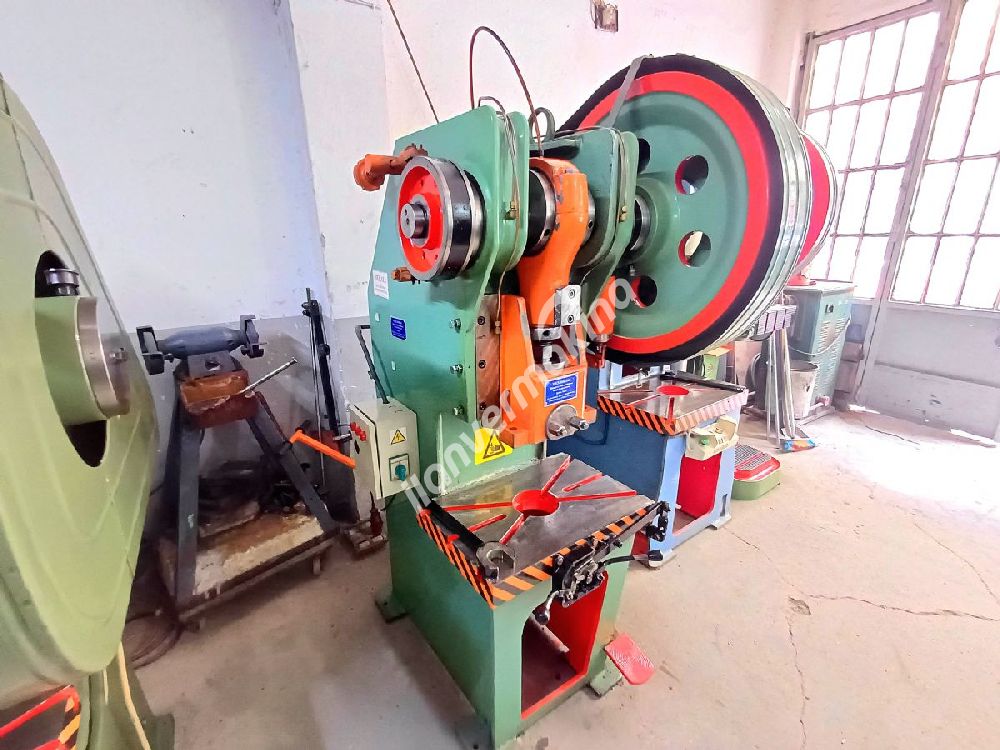 35 TON YÜCE MAKİNA EKSANTRİK PRES