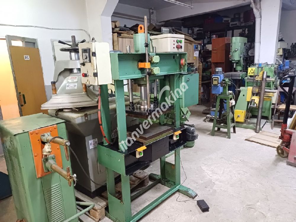 60 TON HİDROLİK KAUÇUK PRES