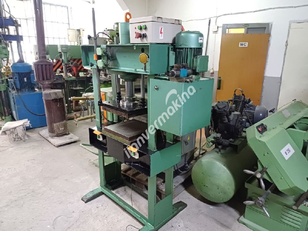 60 TON HİDROLİK KAUÇUK PRES