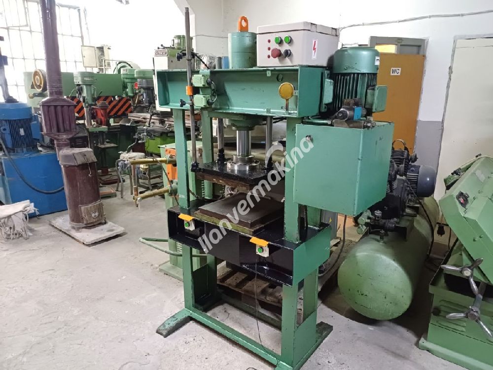 60 TON HİDROLİK KAUÇUK PRES