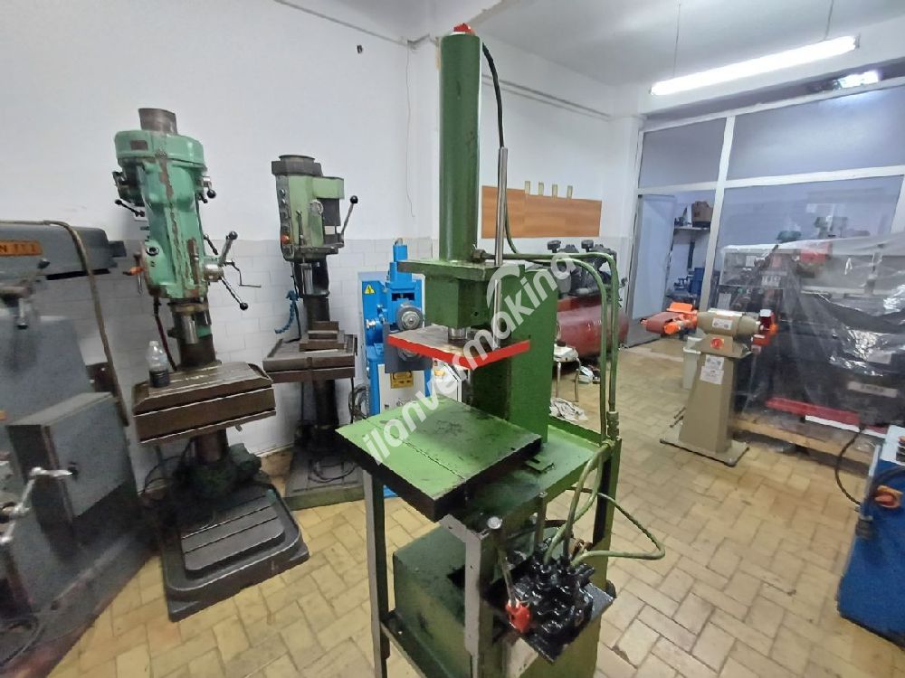 5 TON C TİPİ HİDROLİK PRES