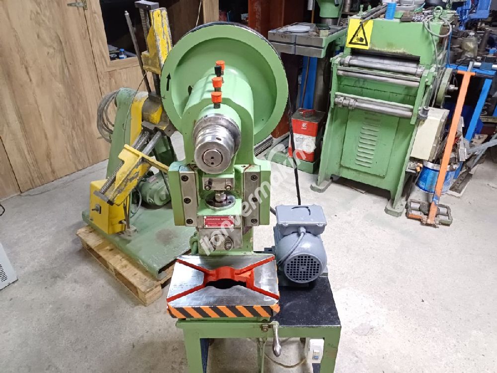 5 TON ARKADAN VOLANTLI EKSANTRİK PRES