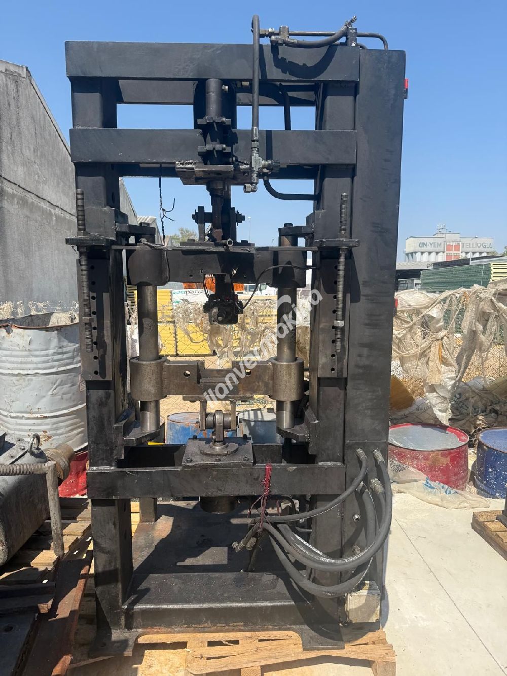 ÇELİK SICAK KESİM TEZGAHI 