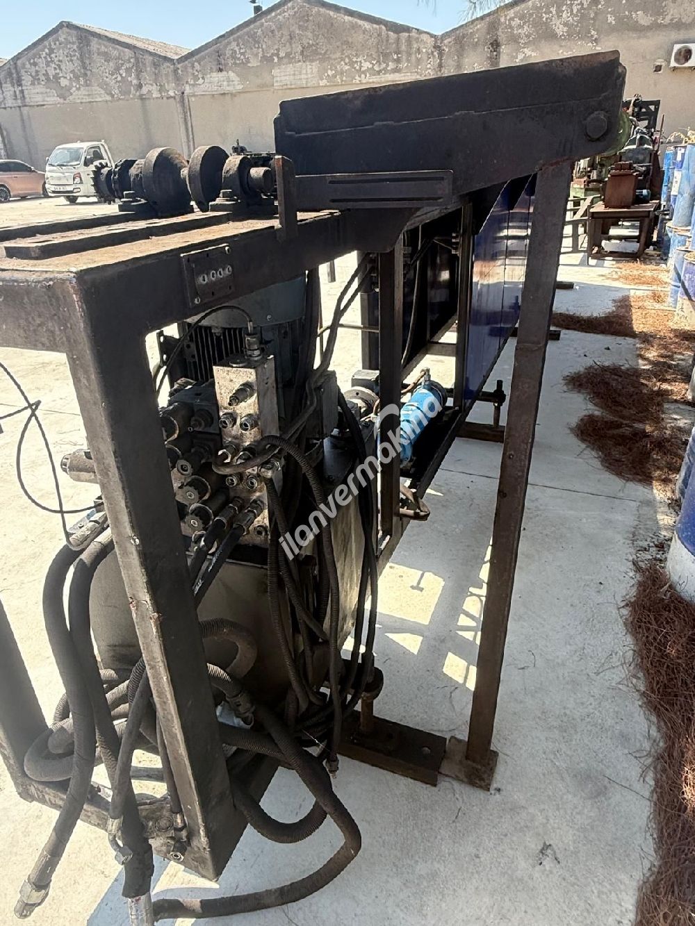 ÇELİK SICAK KESİM TEZGAHI 