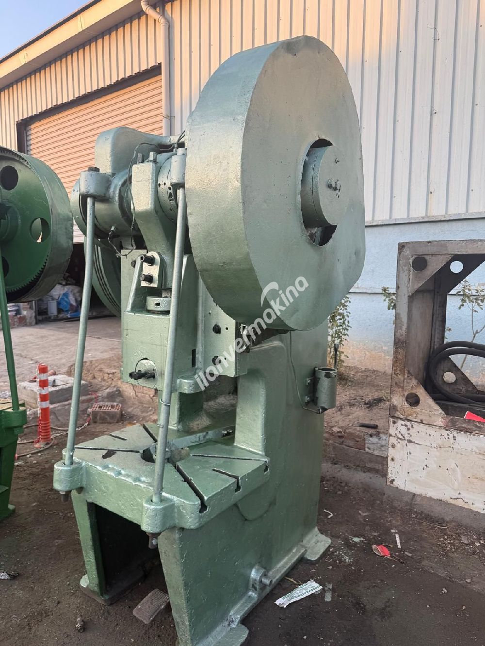 120 TON ve 40 TON 3 ADET EKSANTRİK PRES