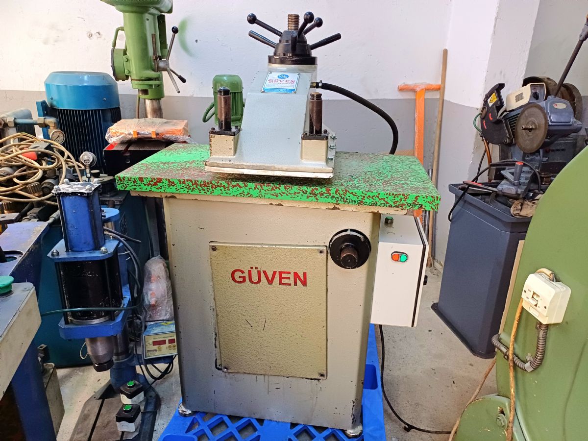 220 VOLT GÜVEN MARKA 15 TON KESİM PRESİ