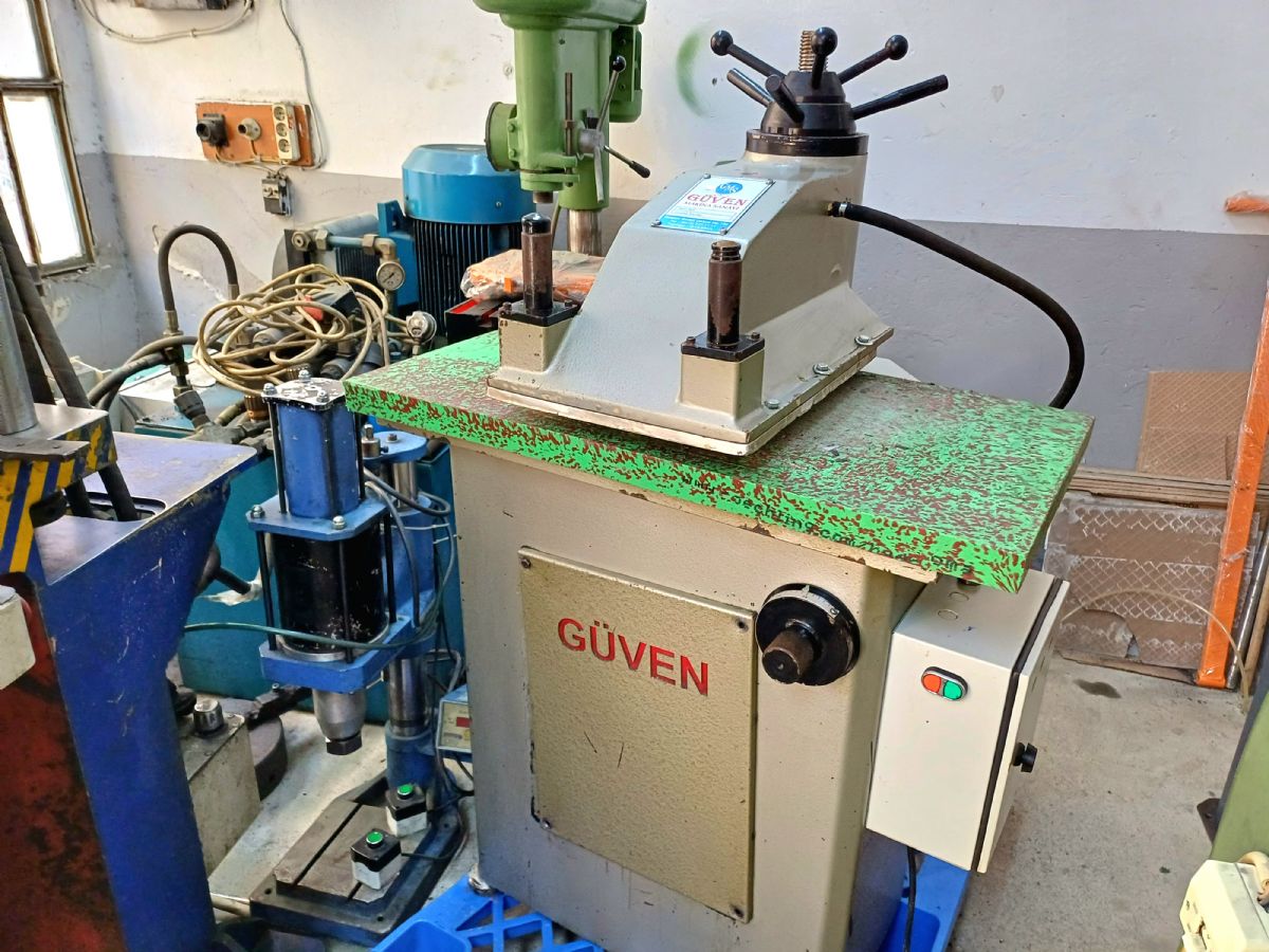 220 VOLT GÜVEN MARKA 15 TON KESİM PRESİ