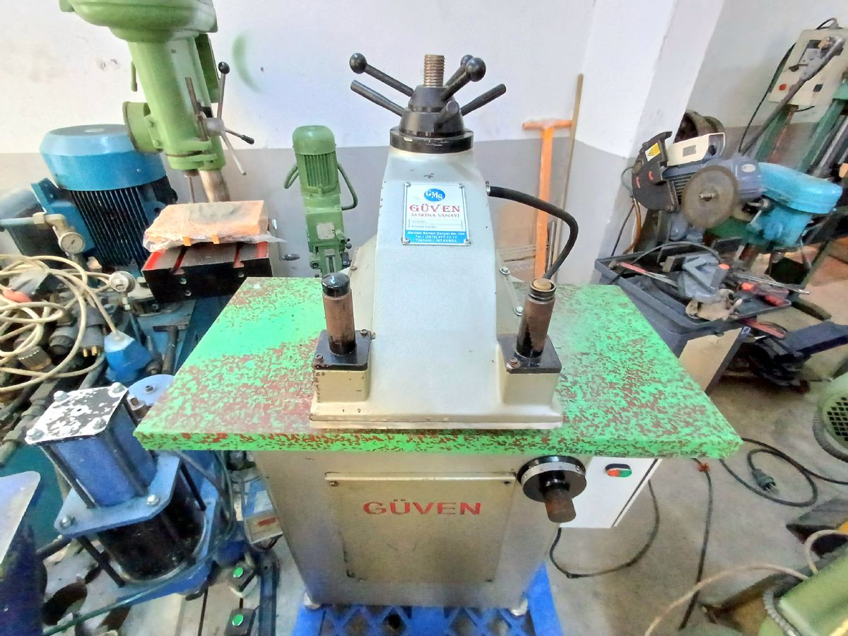 220 VOLT GÜVEN MARKA 15 TON KESİM PRESİ