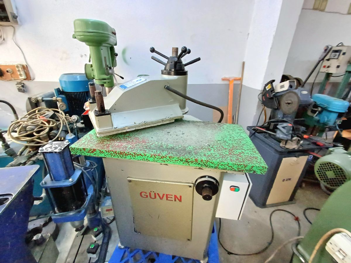 220 VOLT GÜVEN MARKA 15 TON KESİM PRESİ