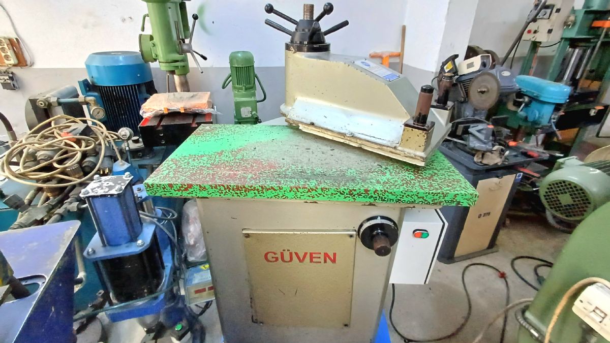 220 VOLT GÜVEN MARKA 15 TON KESİM PRESİ