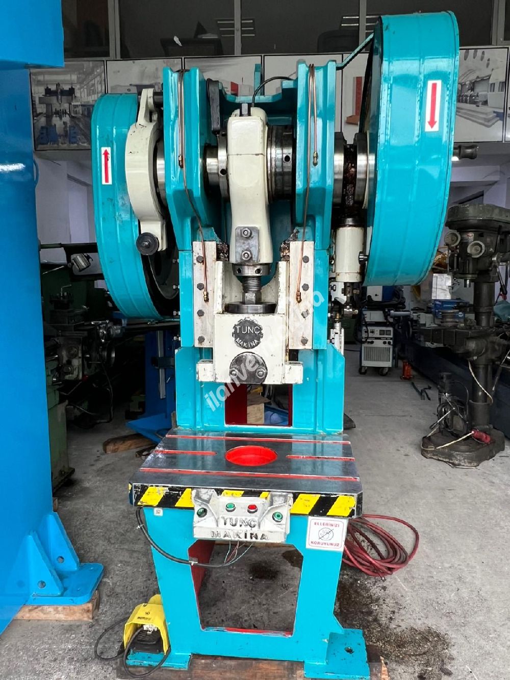 Çok Temiz 60 Ton Eksantrik Pres