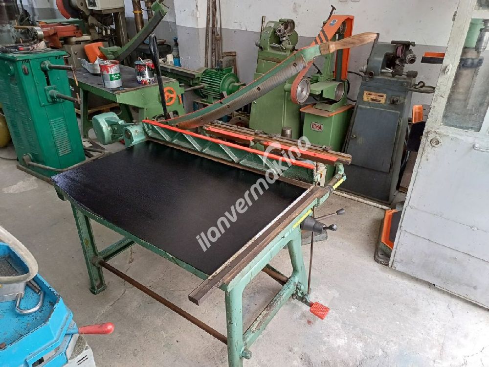 GÜNDOĞDU MAKİNA 105 CM KOLLU GİYOTİN DERİ KESME MAKAS