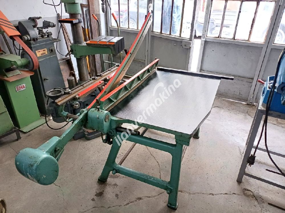 GÜNDOĞDU MAKİNA 105 CM KOLLU GİYOTİN DERİ KESME MAKAS