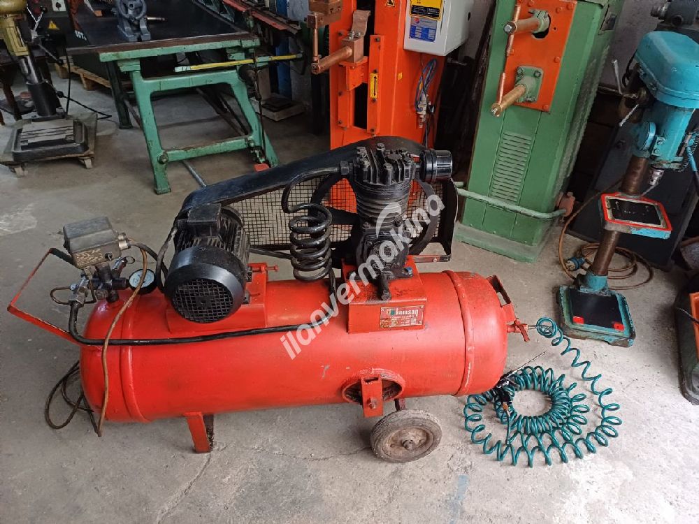 100 LT KOMSAN PİSTONLU KOMPRESÖR
