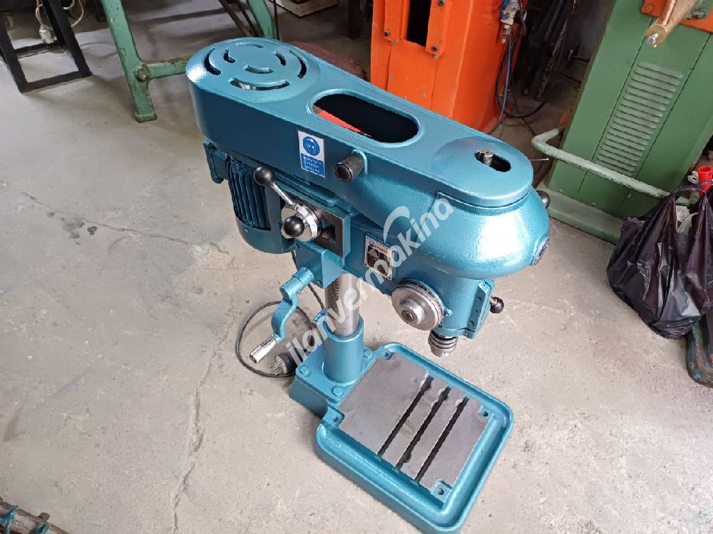 EKÇELİK MASA ÜSTÜ KILAVUZ ÇEKME MATKAP TEZGAHI 