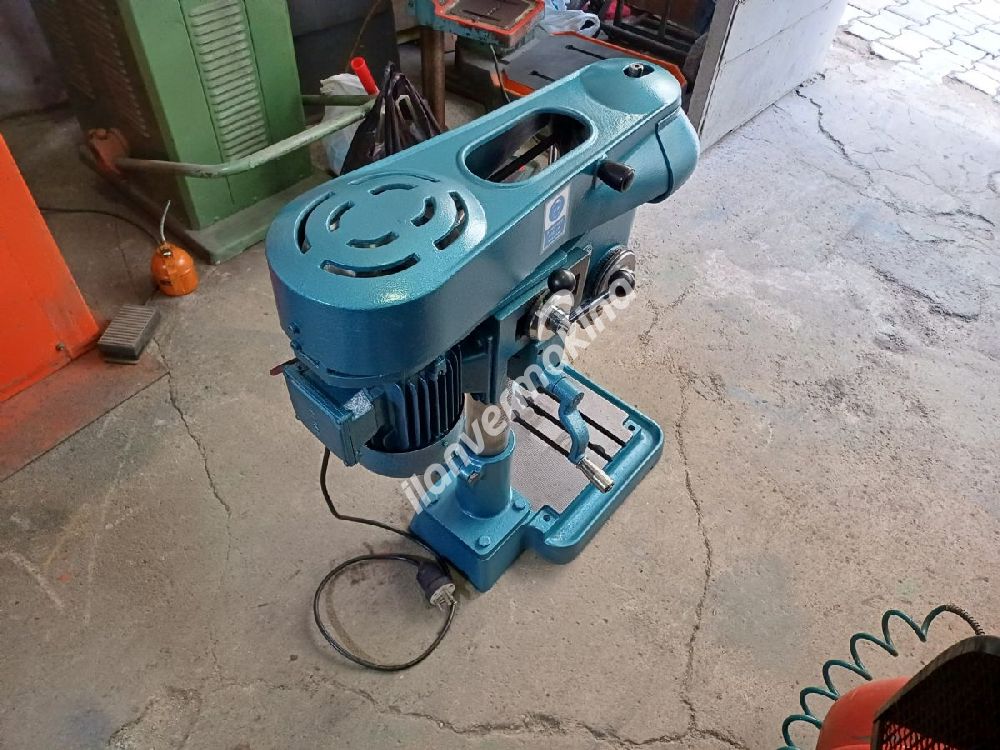 EKÇELİK MASA ÜSTÜ KILAVUZ ÇEKME MATKAP TEZGAHI 