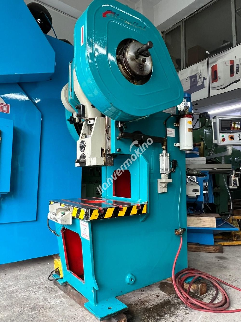 Çok Temiz 60 Ton Eksantrik Pres