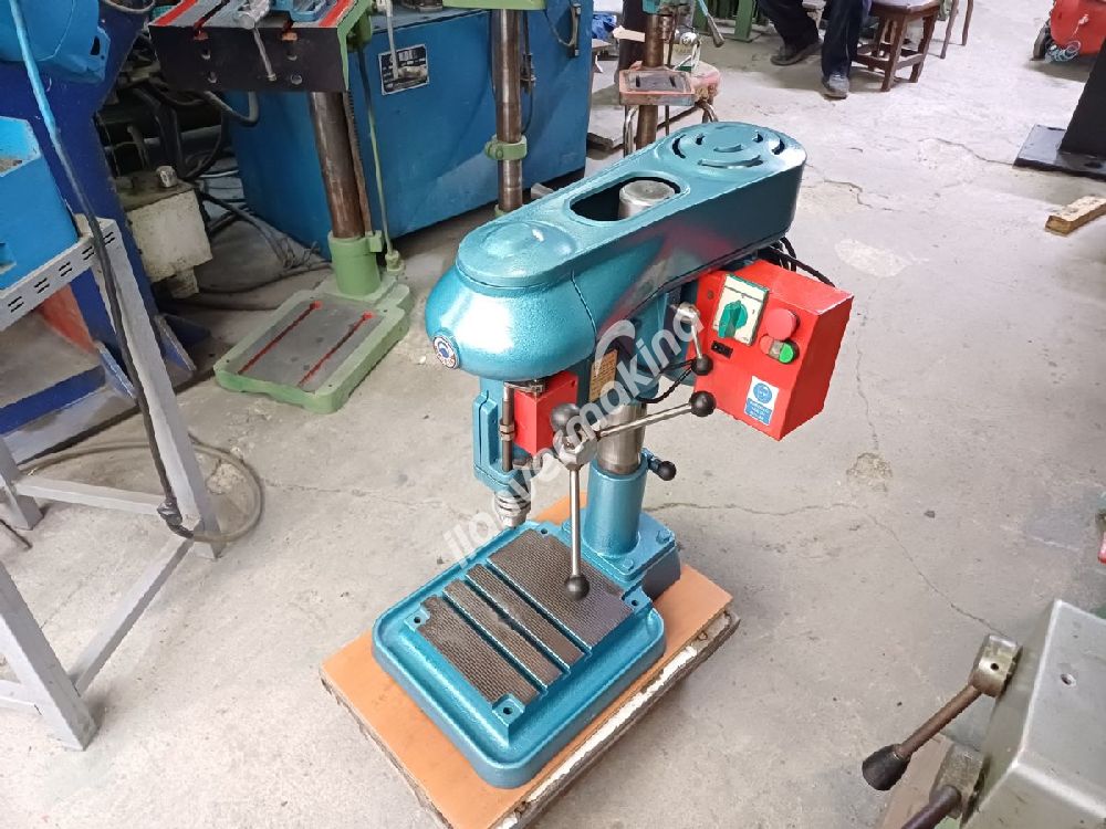 EKÇELİK MASAÜSTÜ KILAVUZ ÇEKME MATKAP