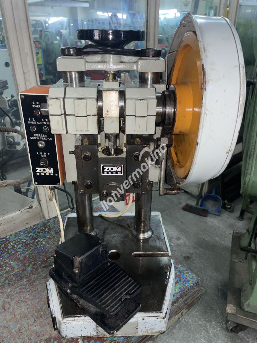 1 TONLUK EKSANTRİK PRES MASAÜSTÜ