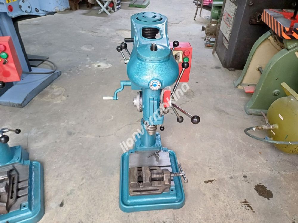 EKÇELİK MASAÜSTÜ KILAVUZ ÇEKME