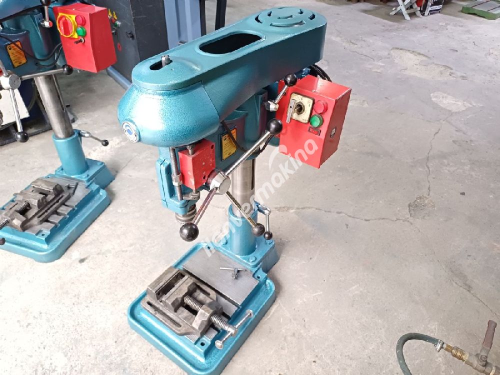 EKÇELİK MASAÜSTÜ KILAVUZ ÇEKME