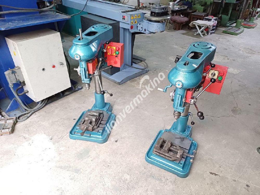 EKÇELİK ÇİFT DEVİRLİ KILAVUZ ÇEKME MATKAP TEZGAHI