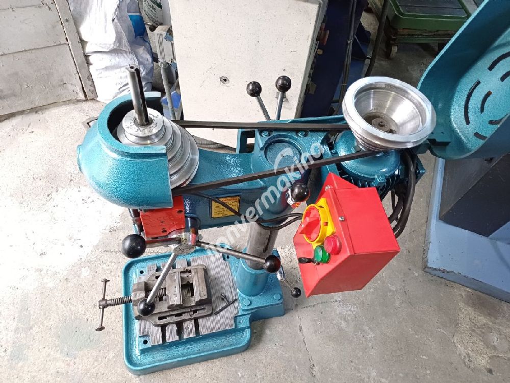 EKÇELİK ÇİFT DEVİRLİ KILAVUZ ÇEKME MATKAP TEZGAHI