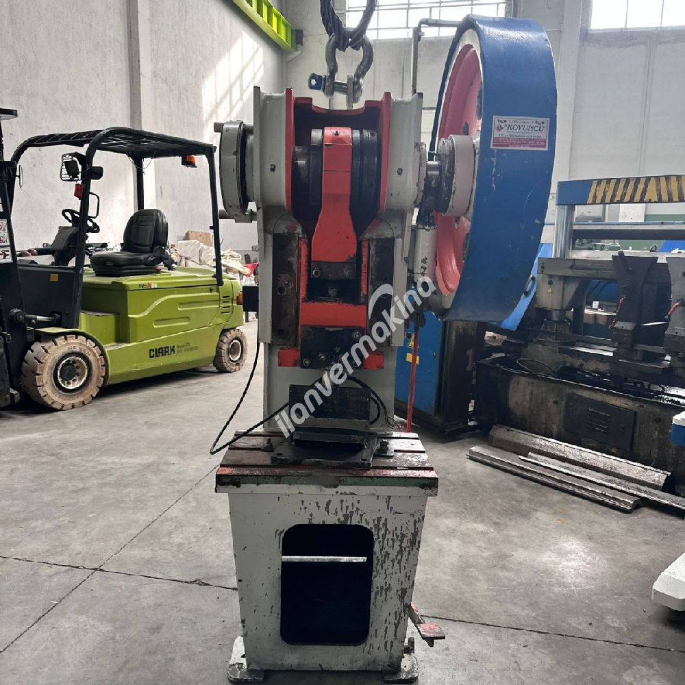 30 TON ÇELİK GÖVDE EKSANTRİK PRES 