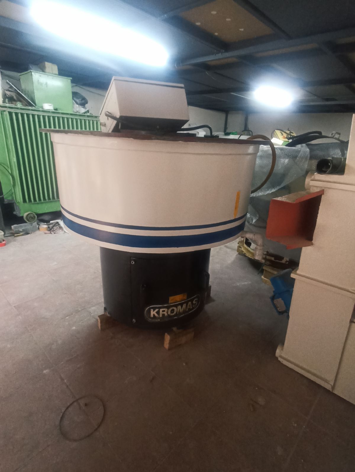 Vibrasyon çapak alma parlatma  