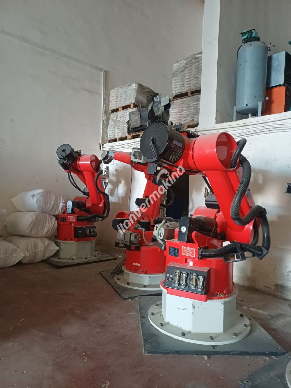 Reis Kaynak ve paketleme robotları