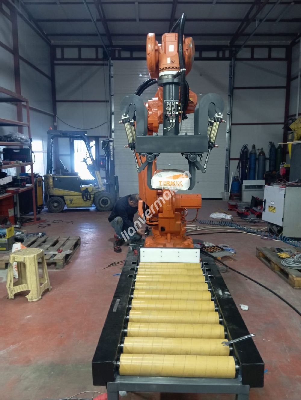 ABB-Panasonic-Kawasaki-Kuka-Yaskawa Paketleme ve kaynak robotları