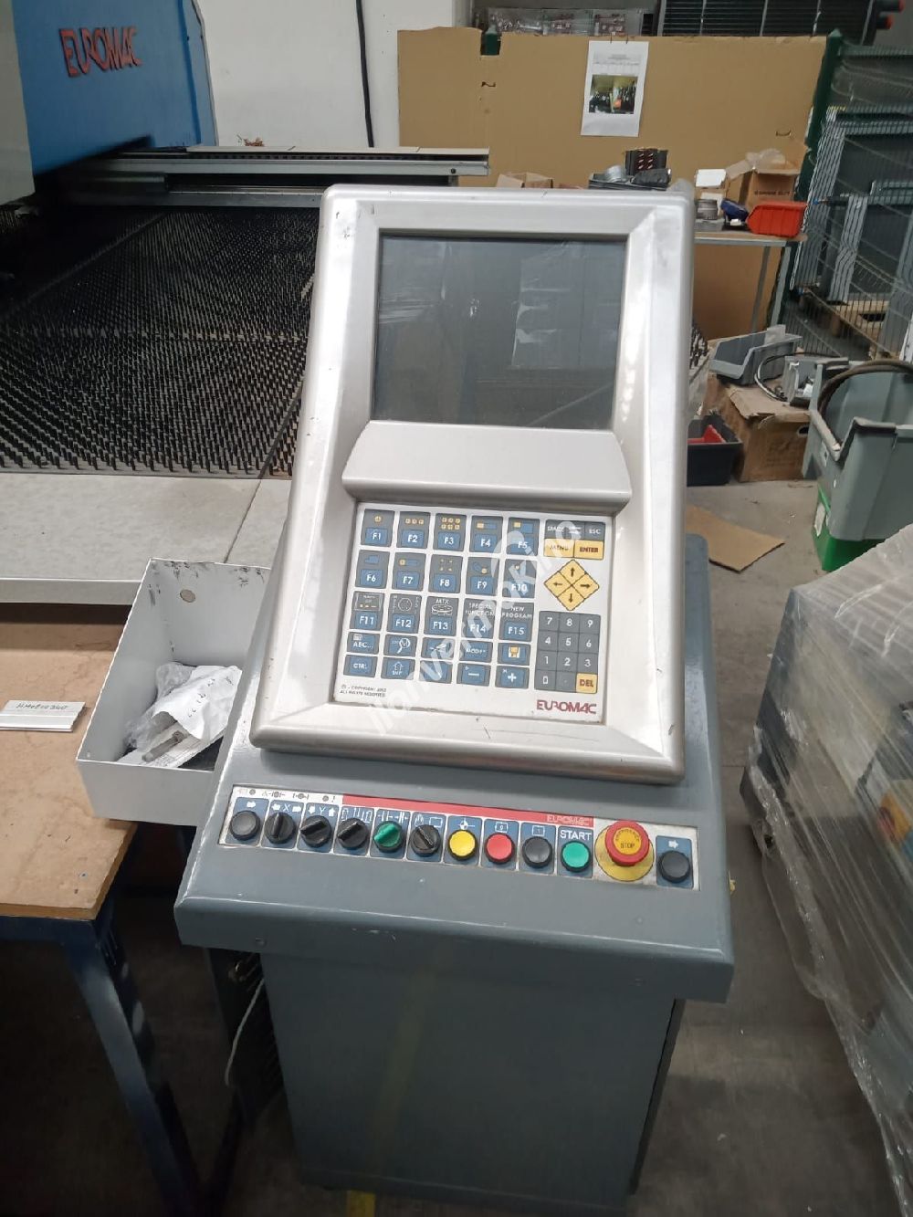 CNC PUNCH MAKİNESİ