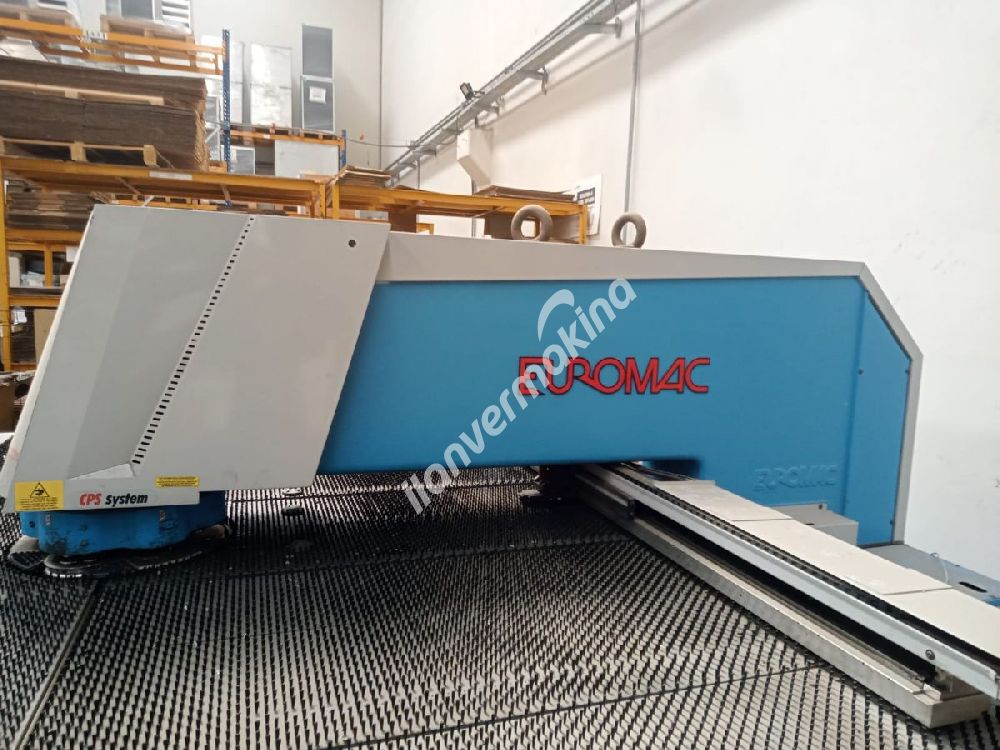 CNC PUNCH MAKİNESİ