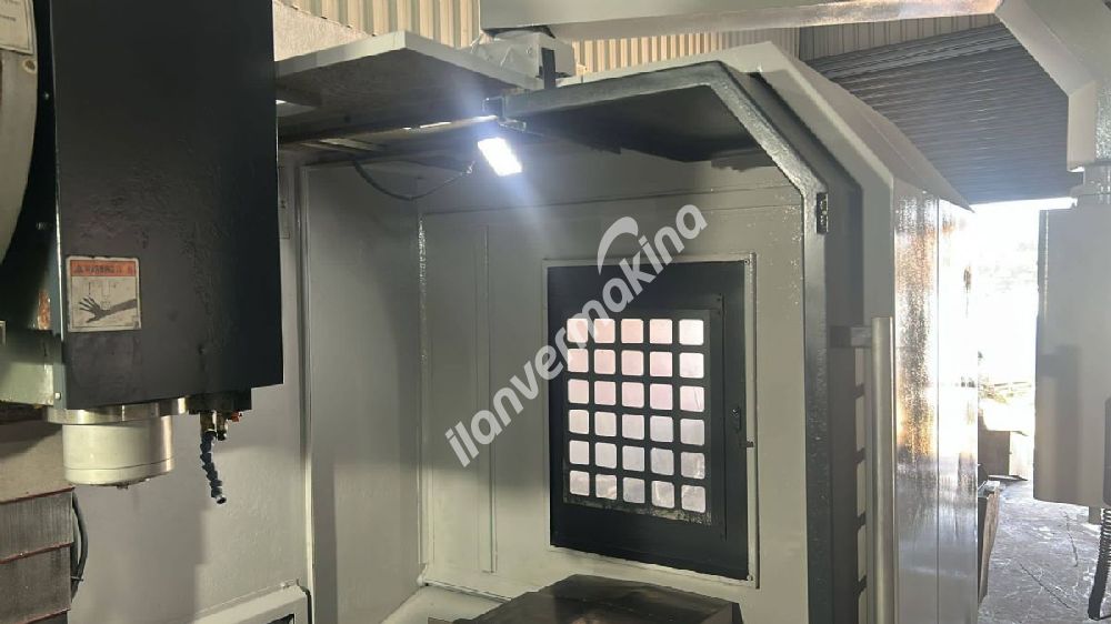 Takumi 1200lük Cnc Dik İşleme Merkezi