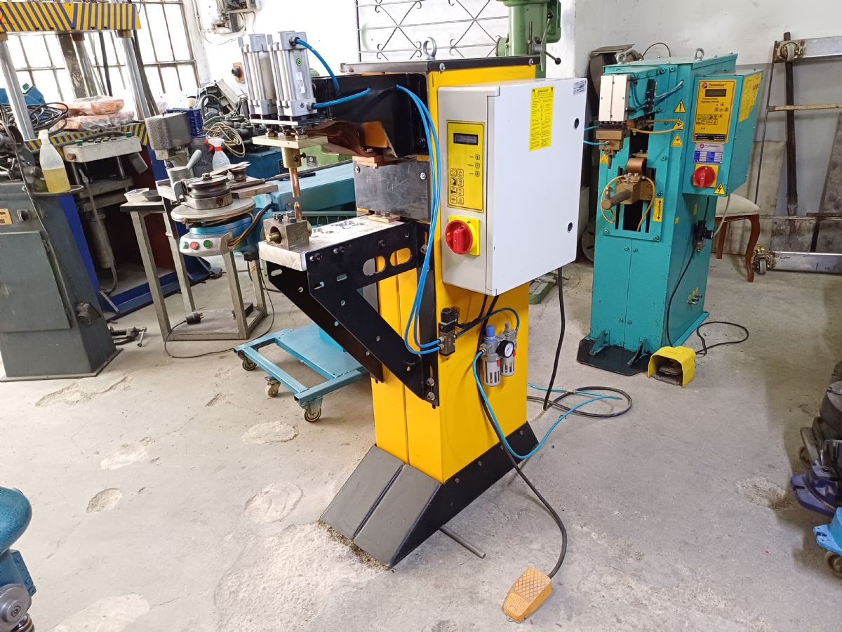 45 KVA HAVALI PUNTA KAYNAK MAKİNASI