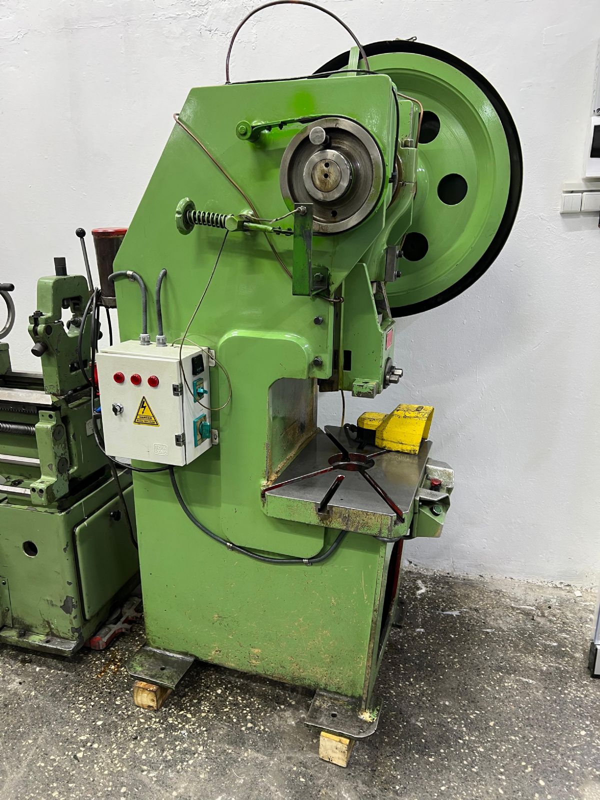 35 Ton Eksantrik Pres Çelik Gövde TEMİZ