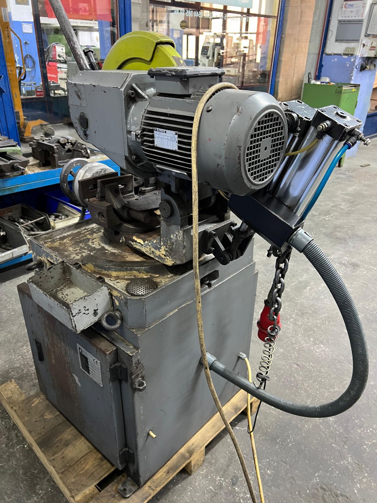 İleri Teknik 350lik Otomatik Sulu Daire Testere