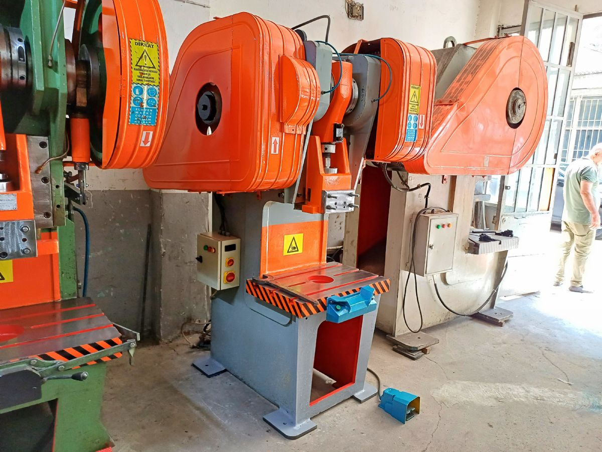 60 TON ANGARAJLI EKSANTRİK PRES