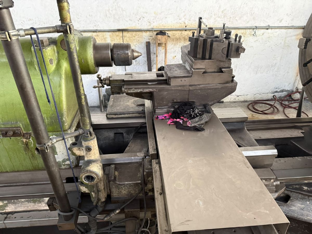 Satılık 6.2 Metre Ağır Tip Torna Tezgahı – 1400lük Ayna, Taşlama Aparatlı
